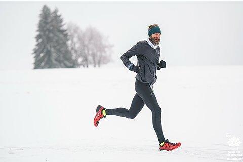 Michał počas Zimowy Półmaraton Gór Stołowych 2024