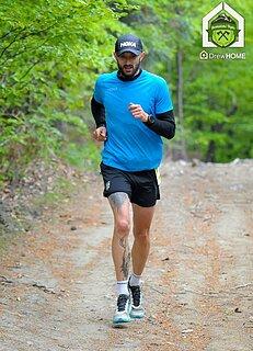 Damian počas Ultramaraton Beskidzki Topór 2025