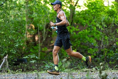 Damian počas Garmin Ultra Race - Tolkmicko 2025